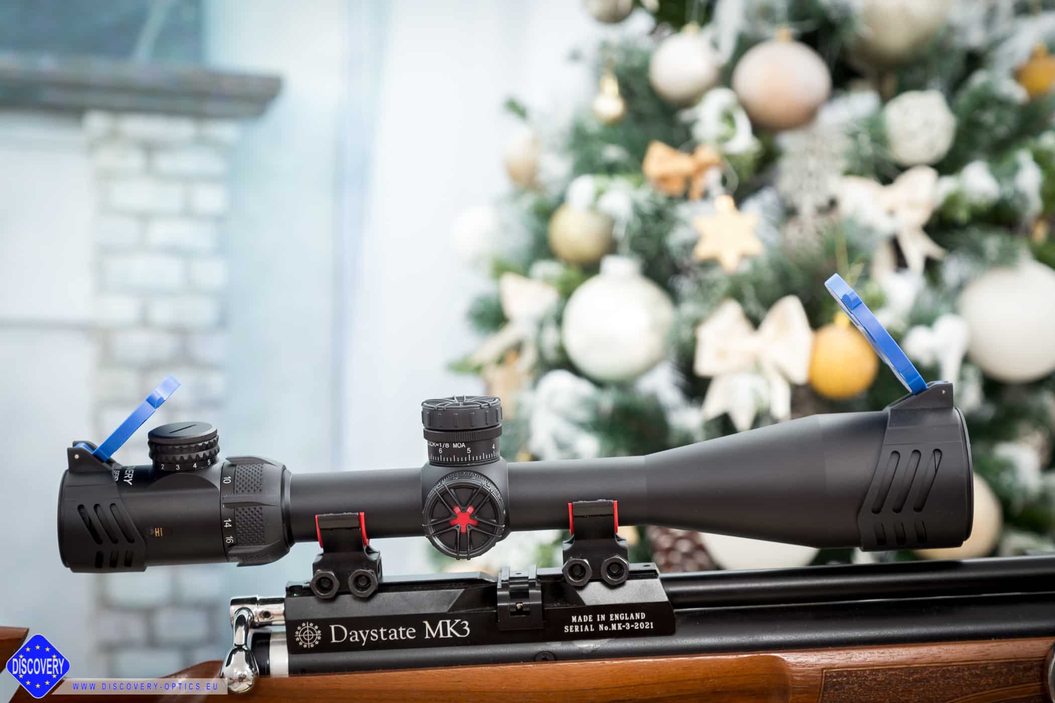 DISCOVERY HI 6-24X50SFIR 1/8MOA Side Parallax Riflescope - Image 12